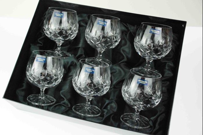 Lot - A SET OF SIX IMPERIAL CRYSTAL CUT CRYSTAL BRANDY SNIFTERS IN