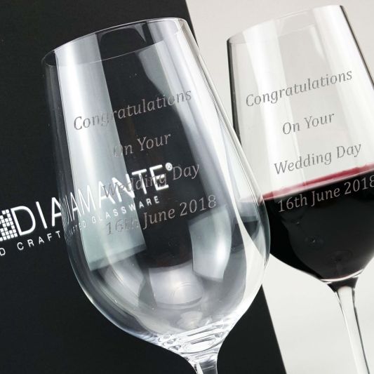 Auris Engraved Crystal Wine Glasses | Gift Boxed Pair
